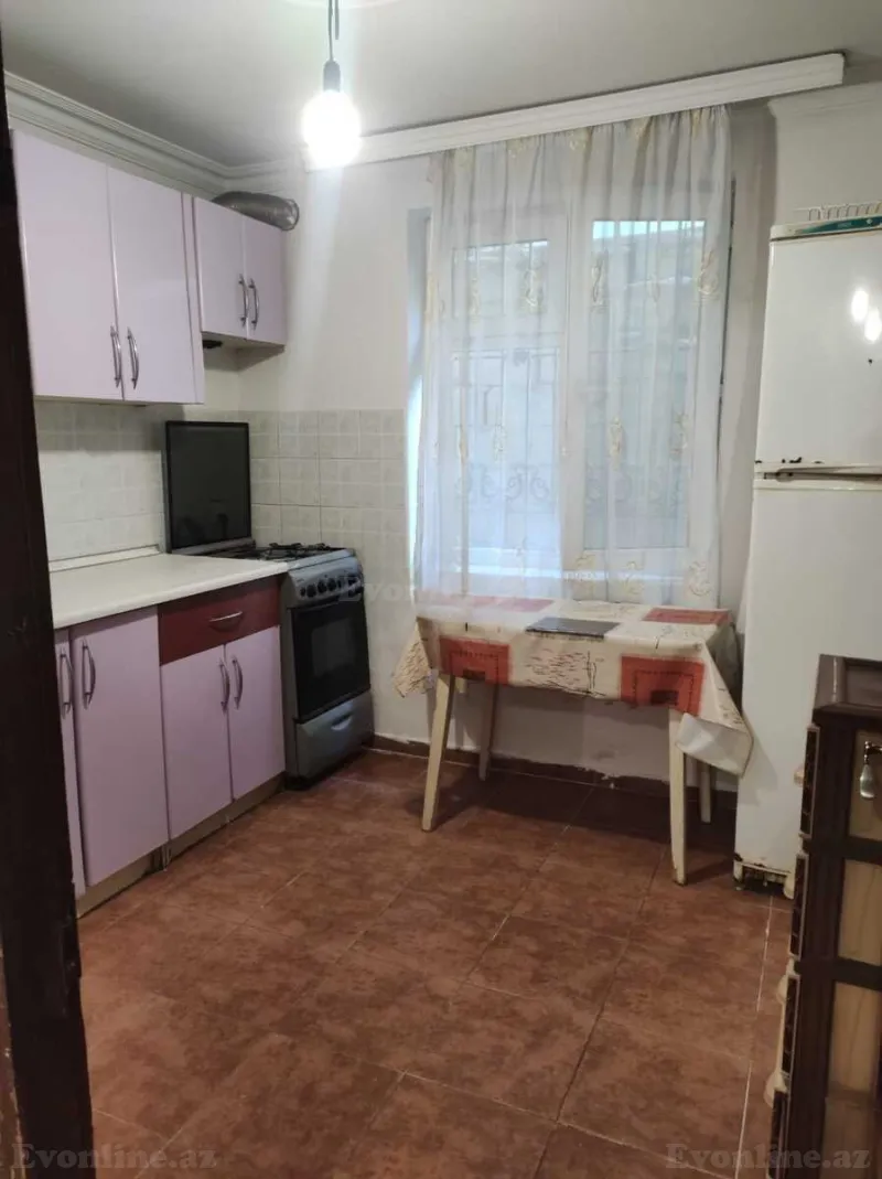 Kirayə verilir 3 otaqlı Həyət evi 100 m² Dərnəgül m. - şəkil 4