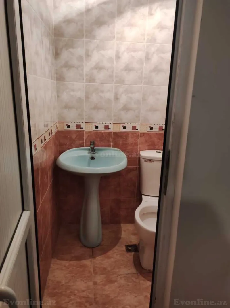 Kirayə verilir 3 otaqlı Həyət evi 100 m² Dərnəgül m. - şəkil 6