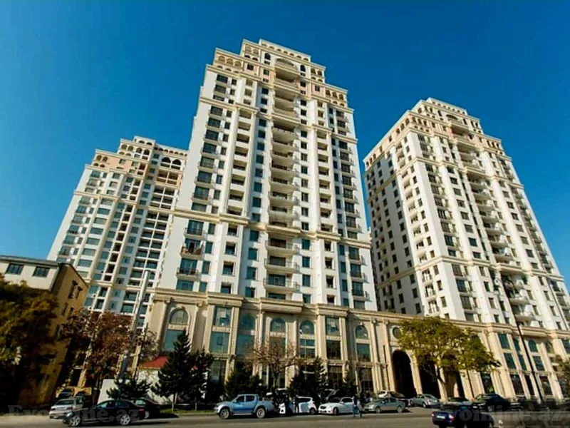 Satılır 3 otaqlı Mənzil Yeni tikili 150 m² Elmlər Akademiyası m. - şəkil 19