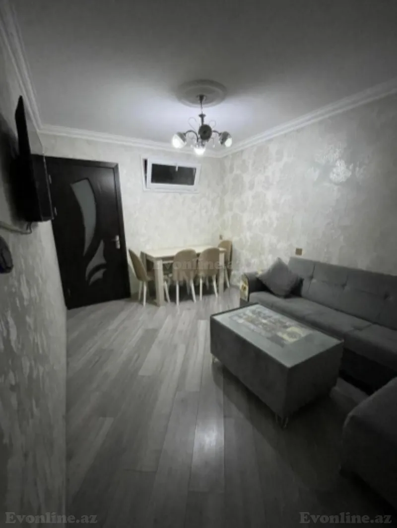 Satılır 2 otaqlı Mənzil Köhnə tikili 40 m² 7-ci mikrorayon - şəkil 2