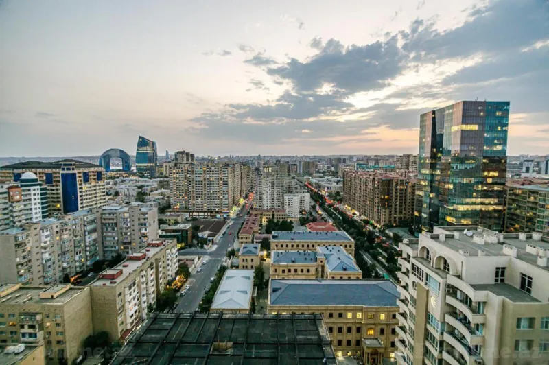 Kirayə verilir 3 otaqlı Mənzil Yeni tikili 100 m² Xətai r. - şəkil 4