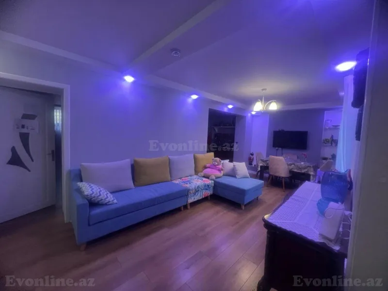Satılır 7 otaqlı Həyət evi 213 m² Suraxanı r. - şəkil 4