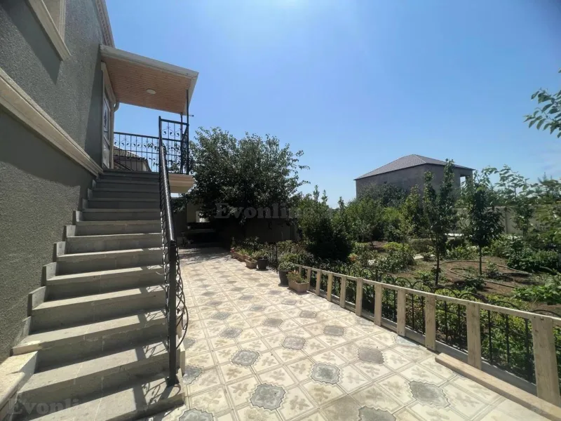 Satılır 7 otaqlı Həyət evi 213 m² Suraxanı r. - şəkil 7