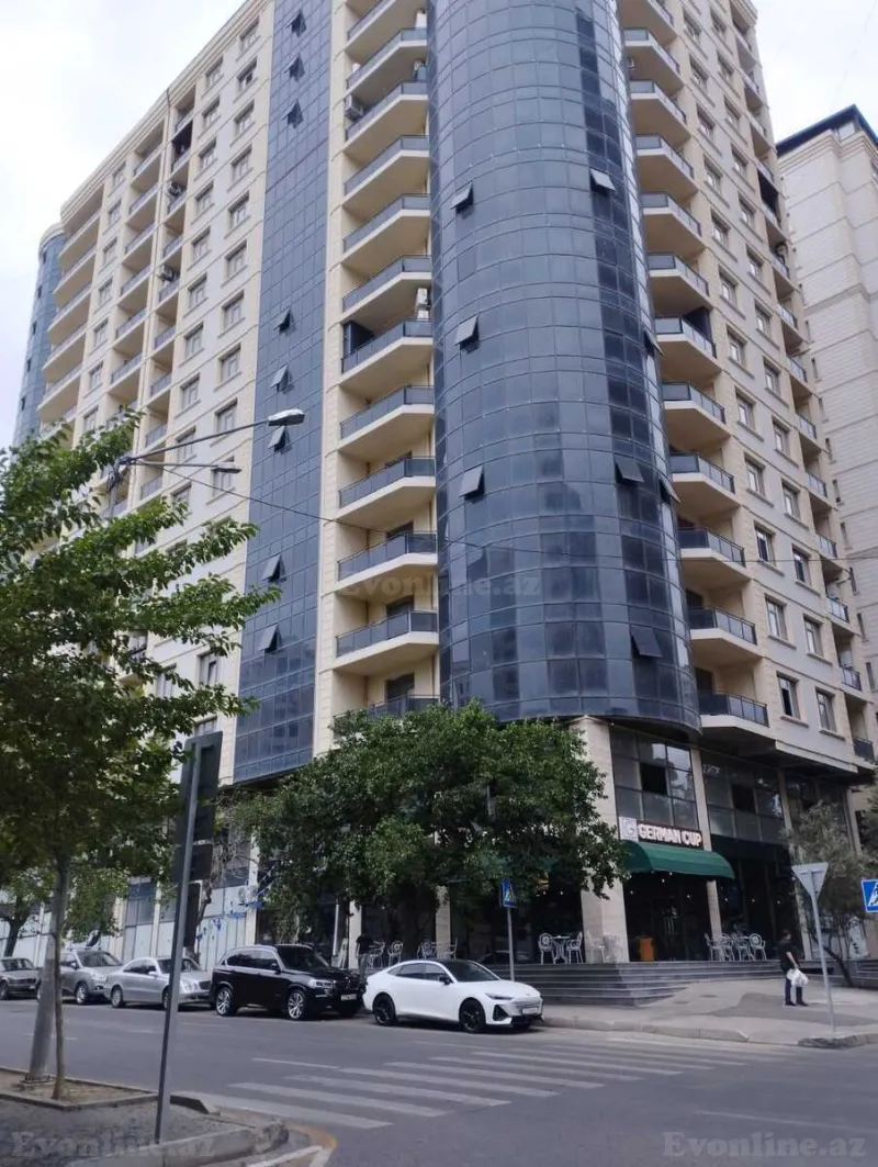 3 otaqlı Mənzil 140 m² Gənclik m. Satılır