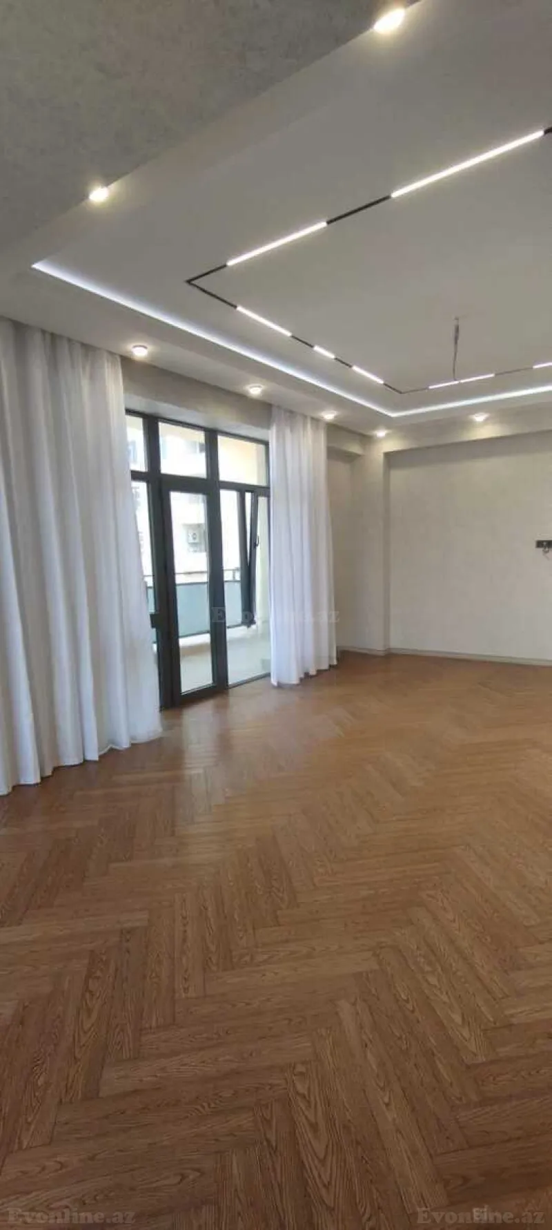 Satılır 3 otaqlı Mənzil Yeni tikili 140 m² Gənclik m. - şəkil 2