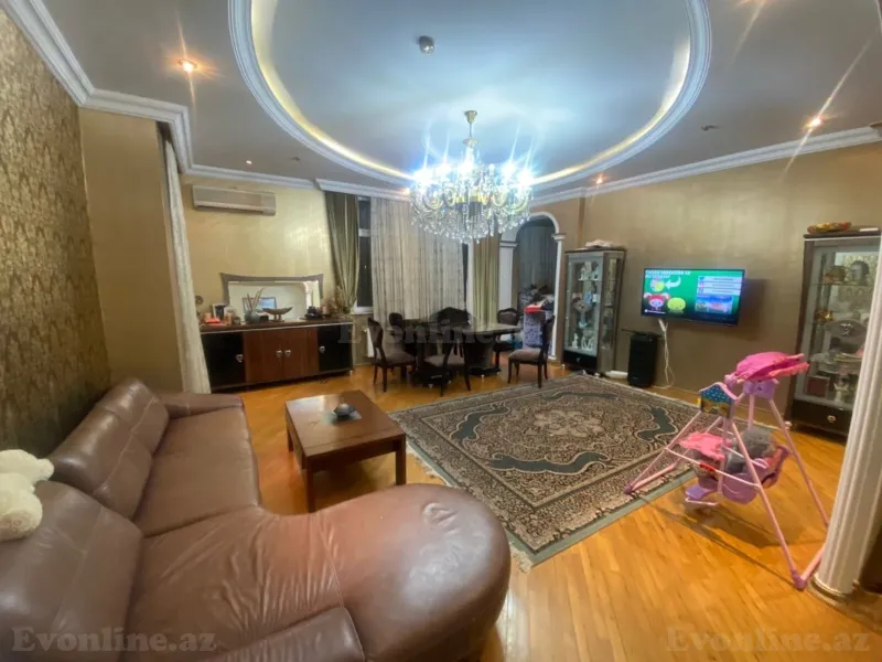 Kirayə verilir 3 otaqlı Mənzil Yeni tikili 160 m² 28 May m. - şəkil 2
