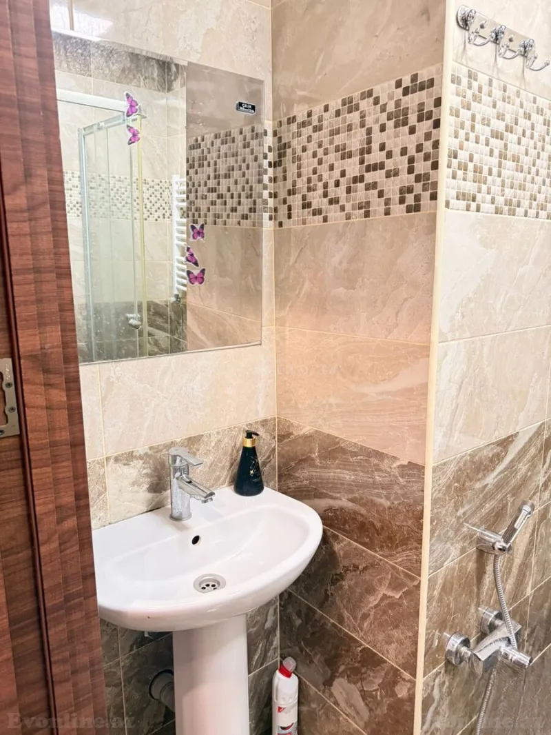Satılır 1 otaqlı Mənzil Yeni tikili 45 m² Yeni Günəşli - şəkil 2