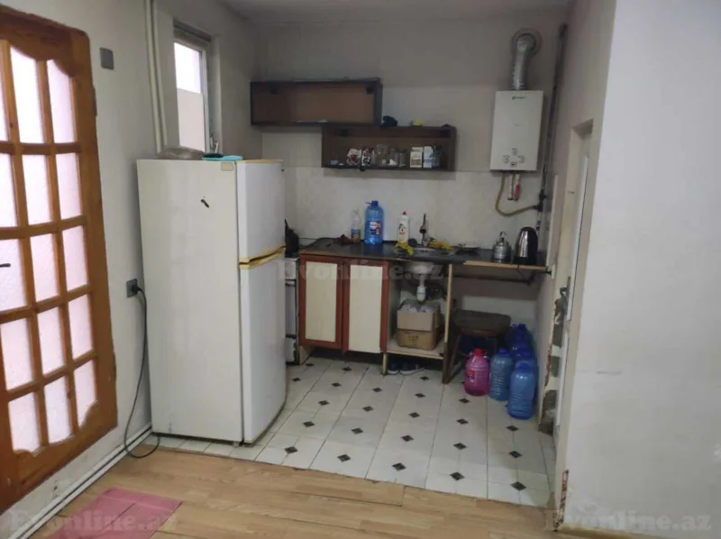 Kirayə verilir 2 otaqlı Mənzil Köhnə tikili 30 m² İnşaatçılar m. - şəkil 3