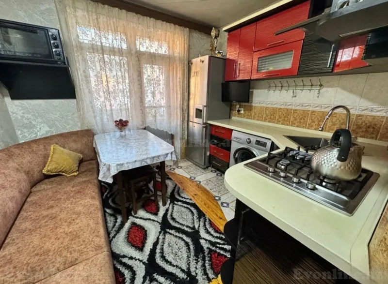 Satılır 3 otaqlı Mənzil Köhnə tikili 85 m² Həzi Aslanov m. - şəkil 8