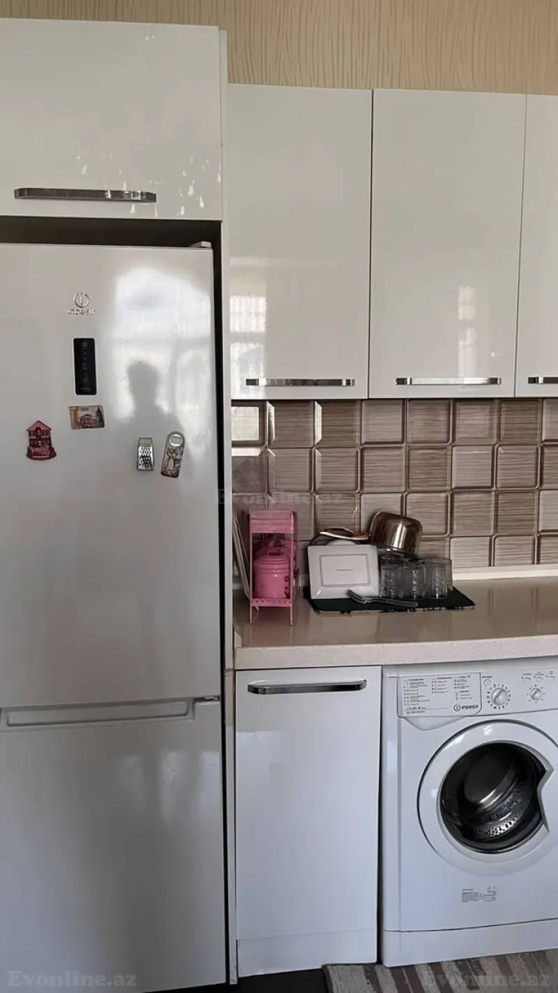 Kirayə verilir 2 otaqlı Mənzil Yeni tikili 60 m² Nəsimi r. - şəkil 4