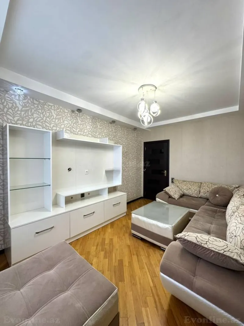 Satılır 4 otaqlı Mənzil Köhnə tikili 120 m² Həzi Aslanov m. - şəkil 2