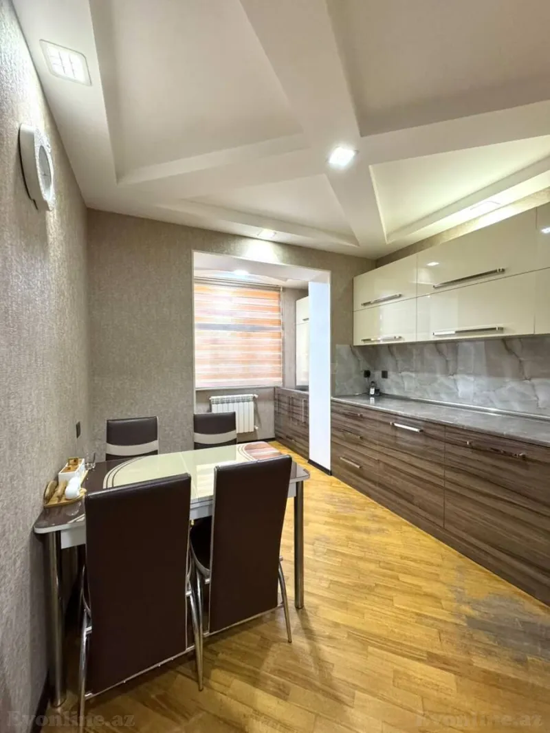 Satılır 4 otaqlı Mənzil Köhnə tikili 120 m² Həzi Aslanov m. - şəkil 9