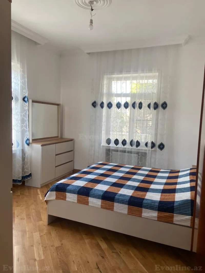 Satılır 7 otaqlı Həyət evi 250 m² Novxanı - şəkil 11
