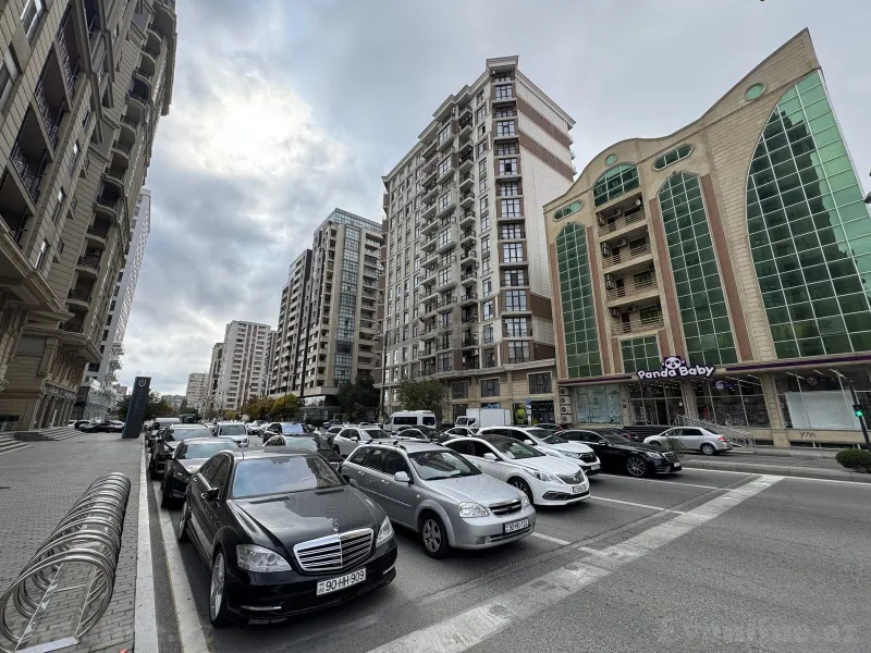 3 otaqlı Mənzil 115 m² Gənclik m. Satılır