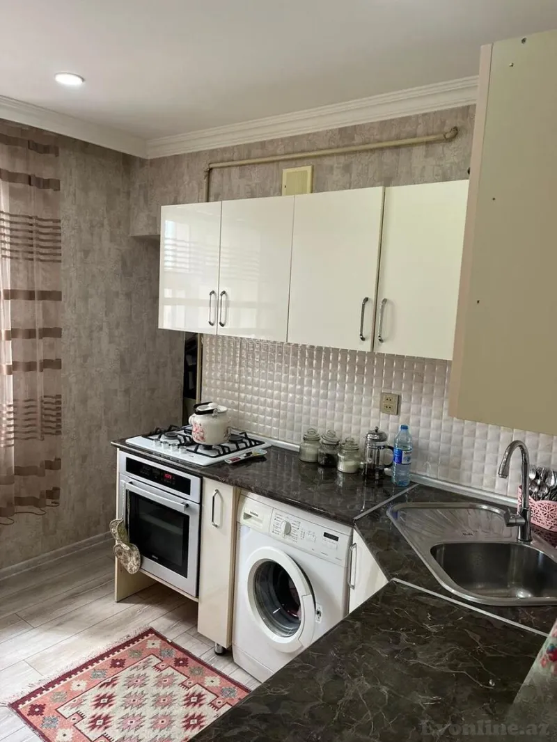 Satılır 4 otaqlı Mənzil Köhnə tikili 105 m² Neftçilər m. - şəkil 18