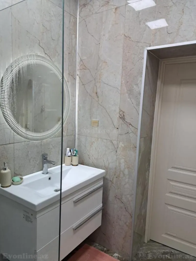 Satılır 2 otaqlı Mənzil Yeni tikili 70 m² Nəsimi r. - şəkil 7