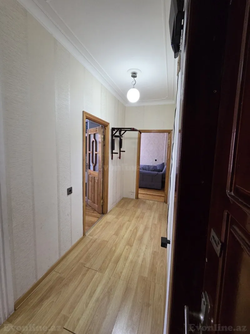 Satılır 2 otaqlı Mənzil Köhnə tikili 60 m² Neftçilər m. - şəkil 3