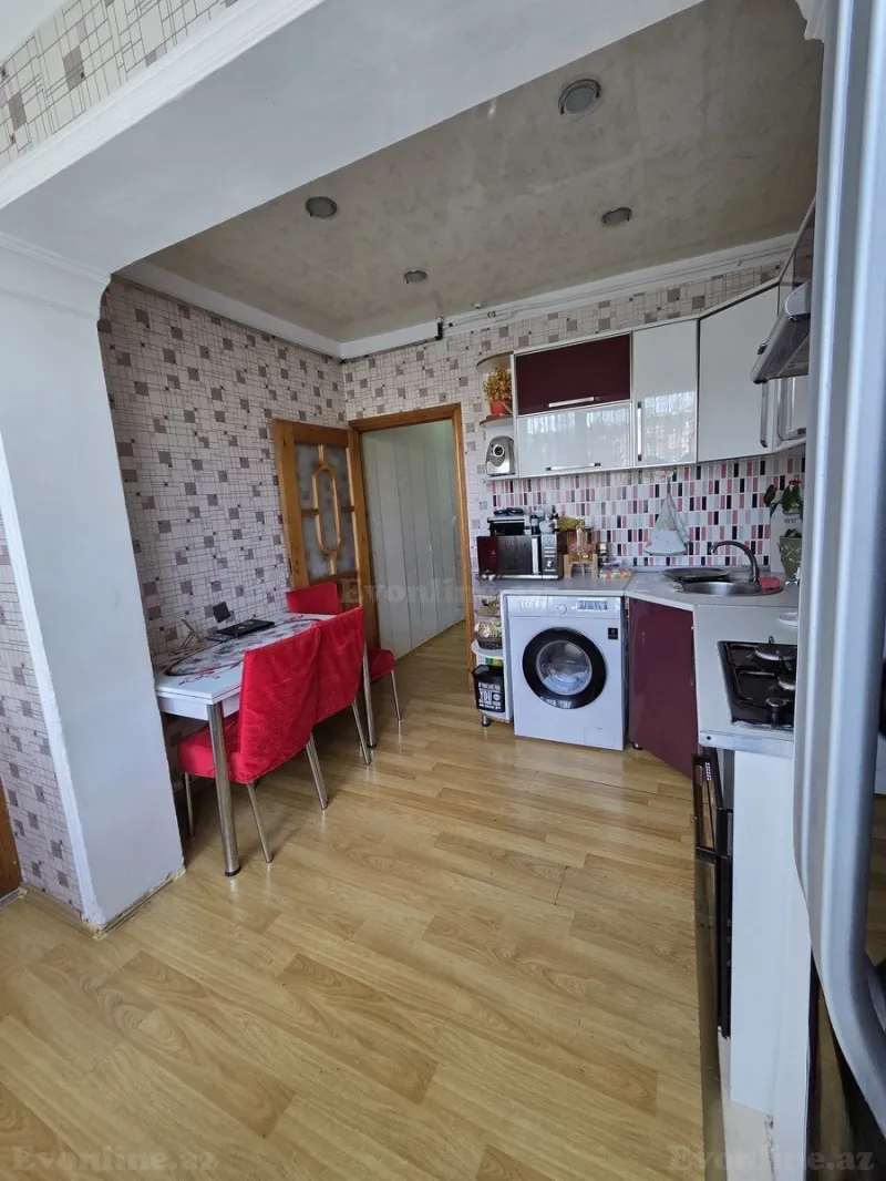 Satılır 2 otaqlı Mənzil Köhnə tikili 60 m² Neftçilər m. - şəkil 6