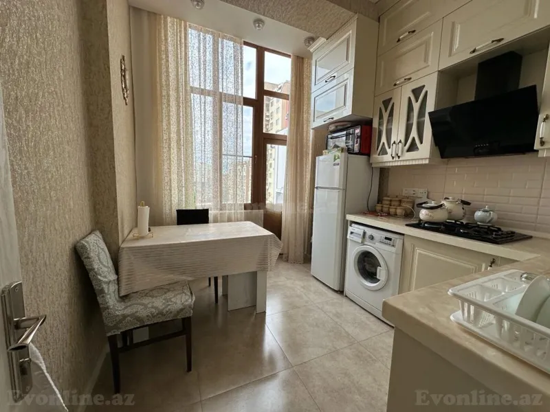 Satılır 2 otaqlı Mənzil Yeni tikili 80 m² Elmlər Akademiyası m. - şəkil 13