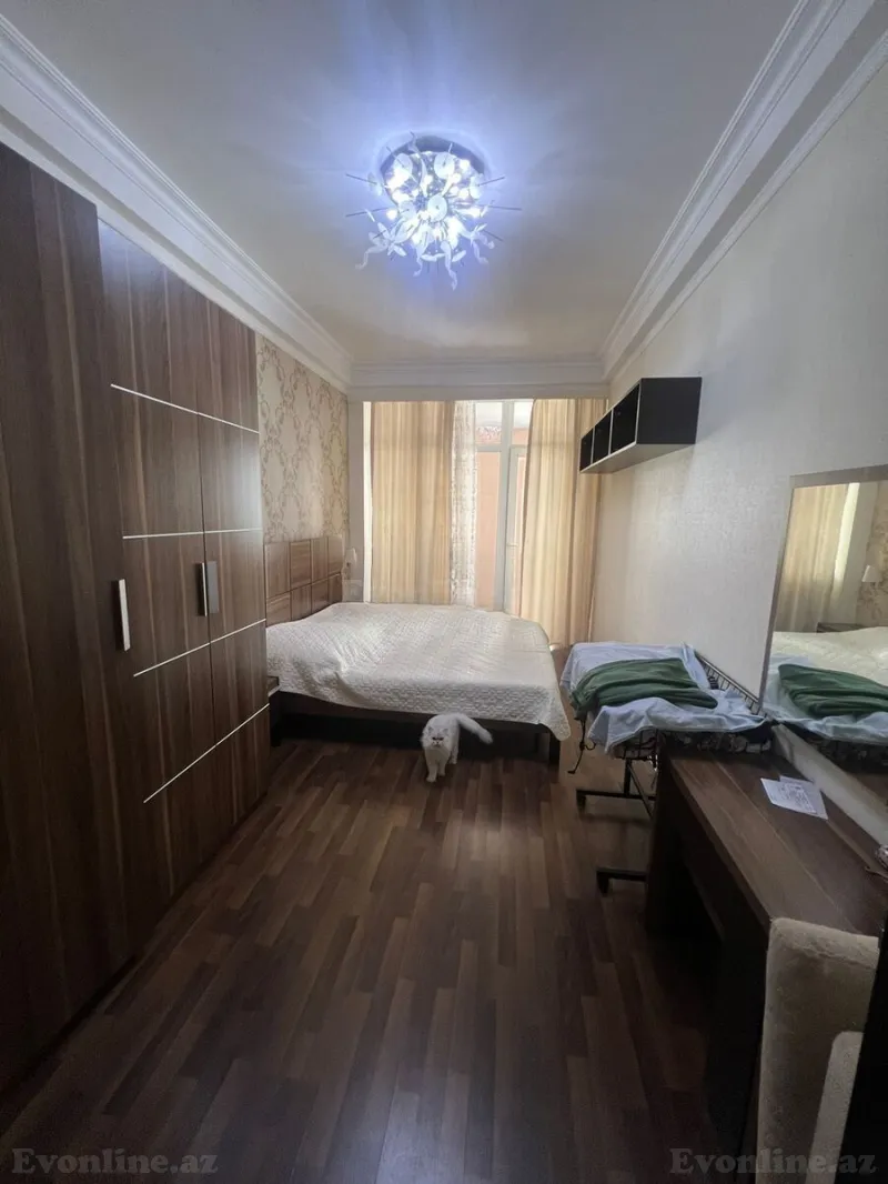 Satılır 4 otaqlı Mənzil Yeni tikili 180 m² Xətai r. - şəkil 9