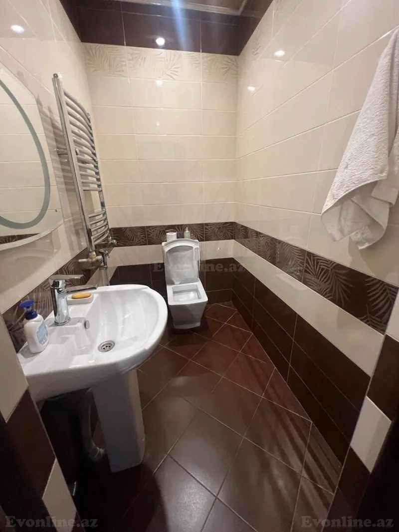 Satılır 4 otaqlı Mənzil Yeni tikili 180 m² Xətai r. - şəkil 17