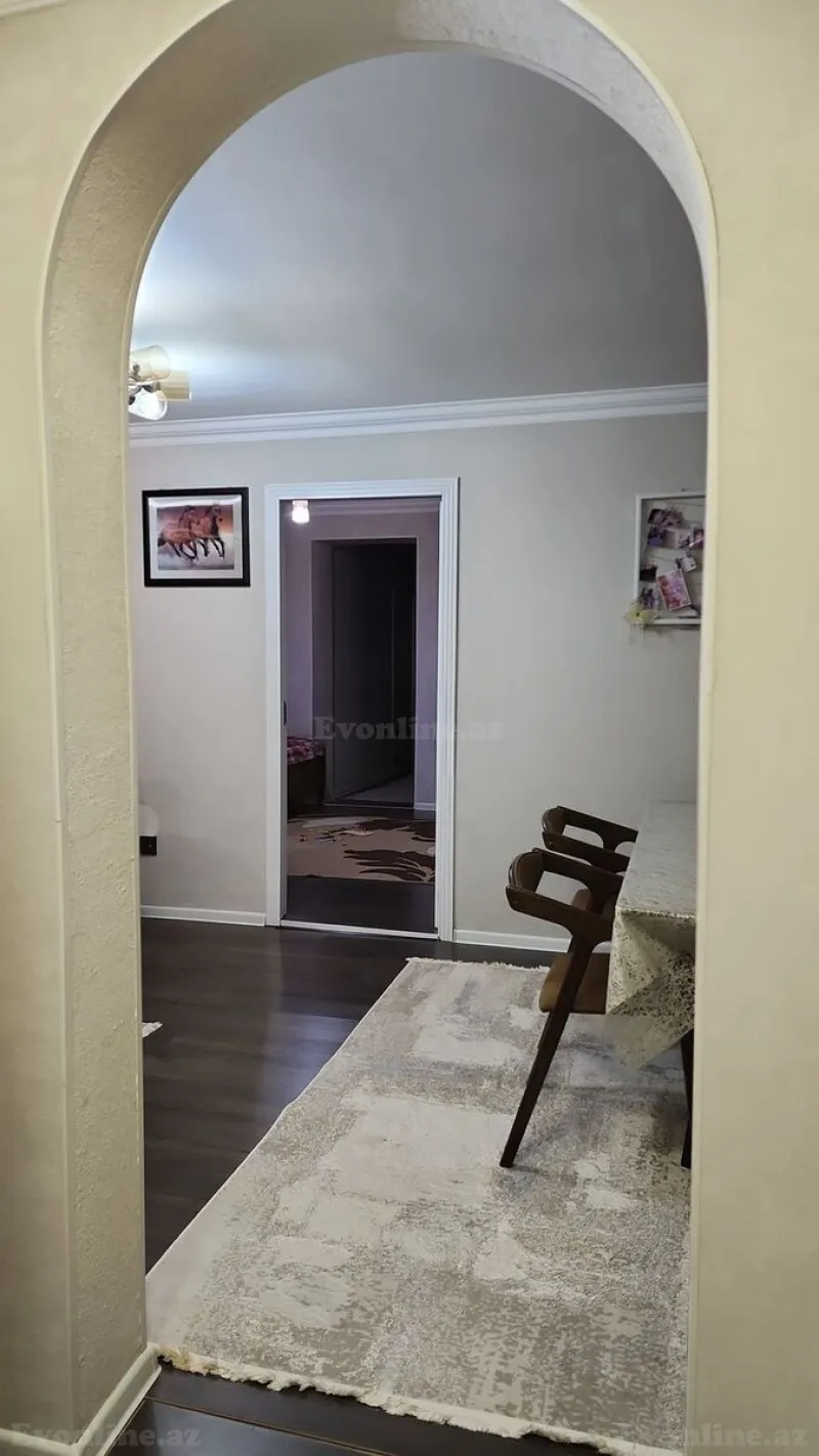 Satılır 6 otaqlı Həyət evi 200 m² Azadlıq prospekti m. - şəkil 4