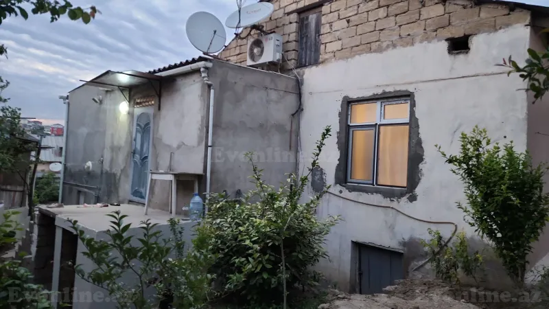 Satılır 6 otaqlı Həyət evi 200 m² Azadlıq prospekti m. - şəkil 9
