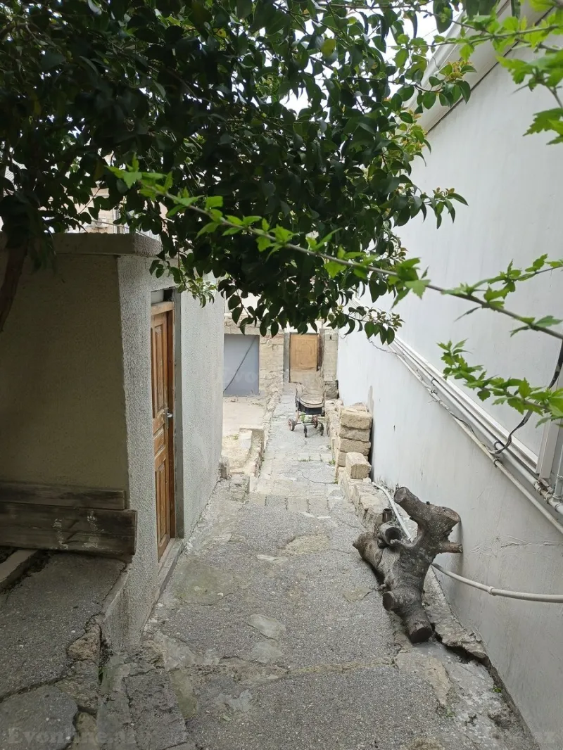 Satılır 6 otaqlı Həyət evi 200 m² Azadlıq prospekti m. - şəkil 15