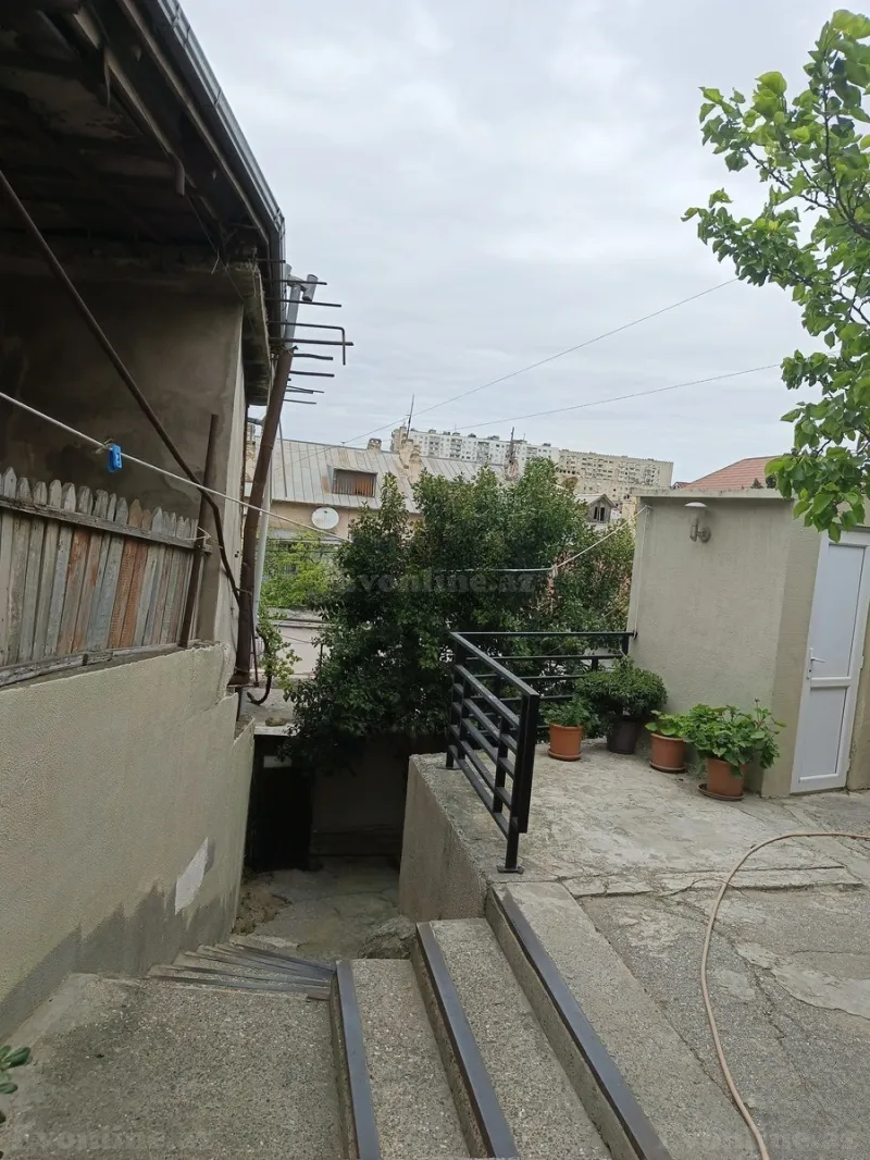 Satılır 6 otaqlı Həyət evi 200 m² Azadlıq prospekti m. - şəkil 18