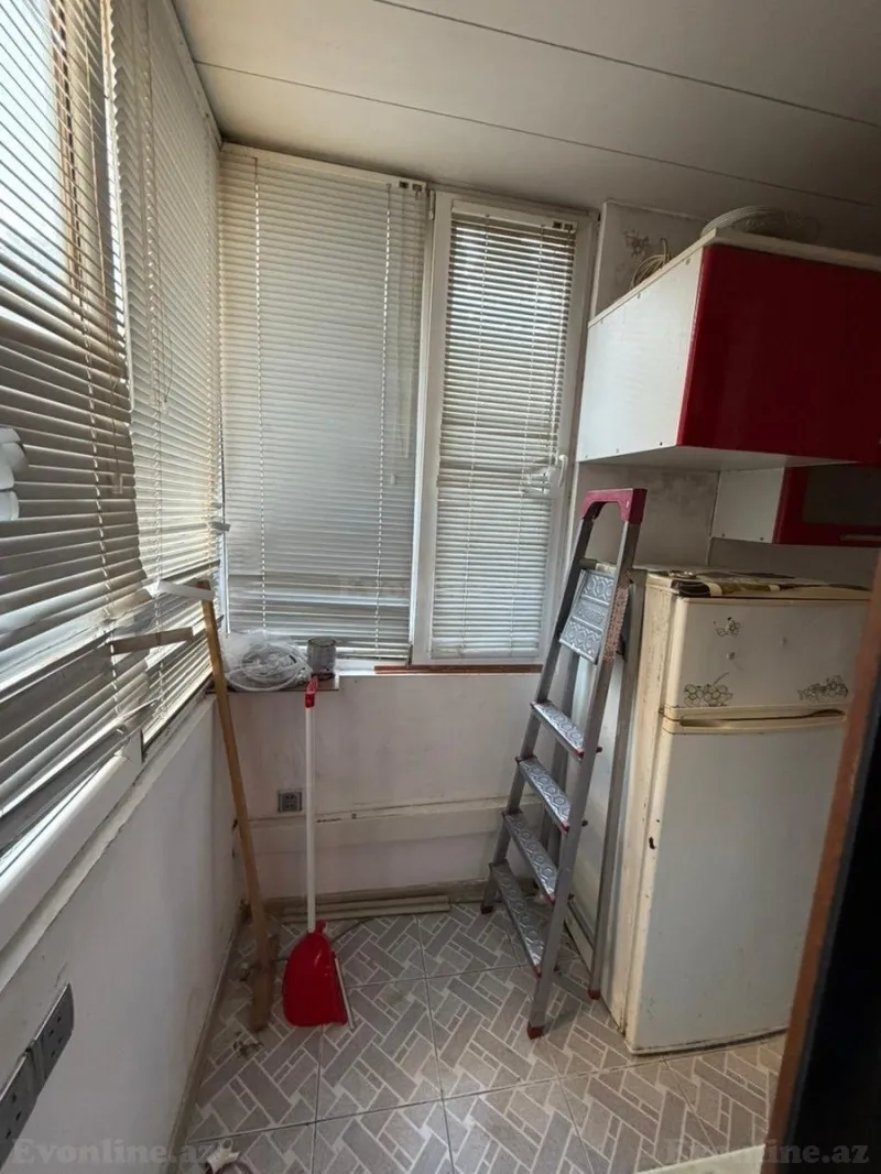 Kirayə verilir 3 otaqlı Mənzil Köhnə tikili 50 m² Memar Əcəmi m. - şəkil 8
