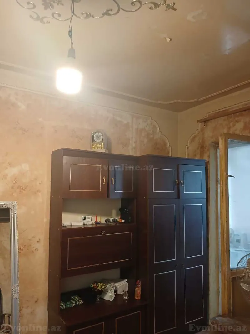 Satılır 2 otaqlı Mənzil Köhnə tikili 50 m² Azadlıq prospekti m. - şəkil 2