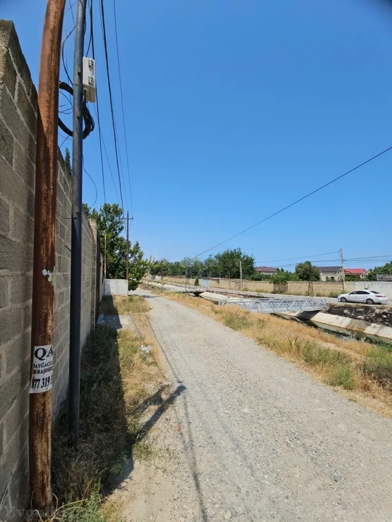 6 otaqlı Həyət evi 250 m² Novxanı Satılır