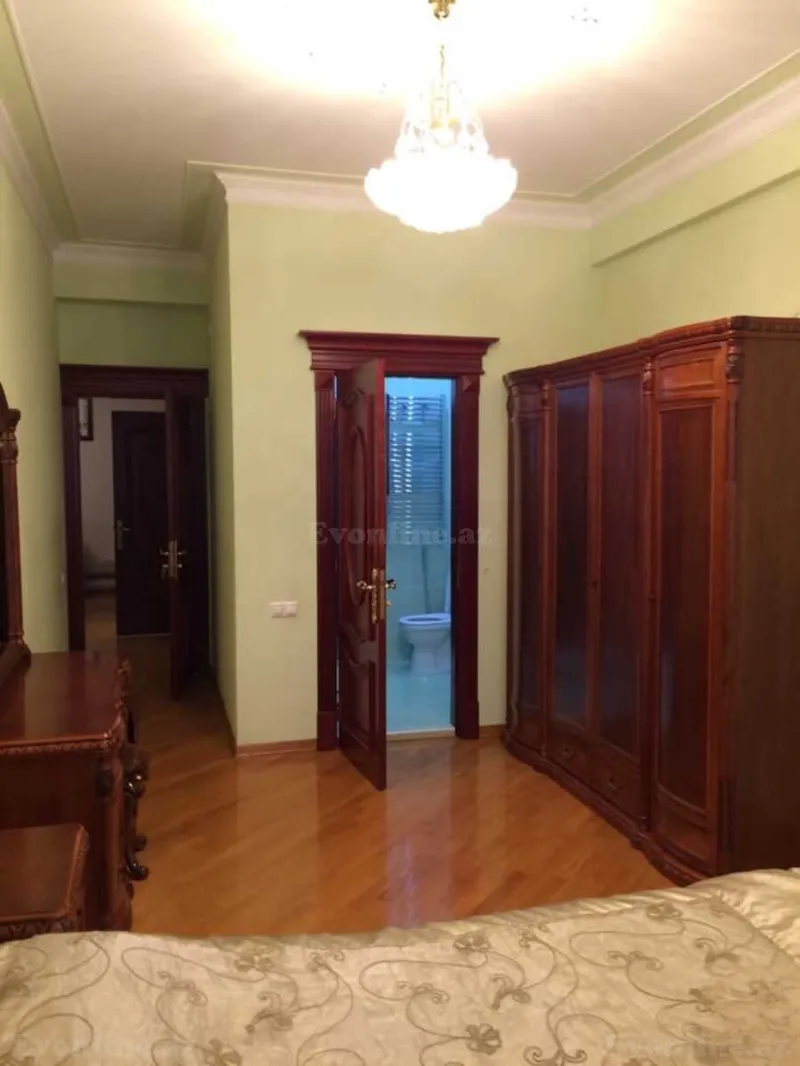 Satılır 3 otaqlı Mənzil Yeni tikili 160 m² Nəsimi r. - şəkil 14