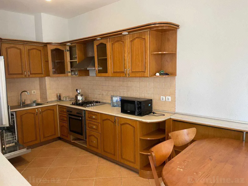 Kirayə verilir 3 otaqlı Mənzil Yeni tikili 130 m² Xətai r. - şəkil 7