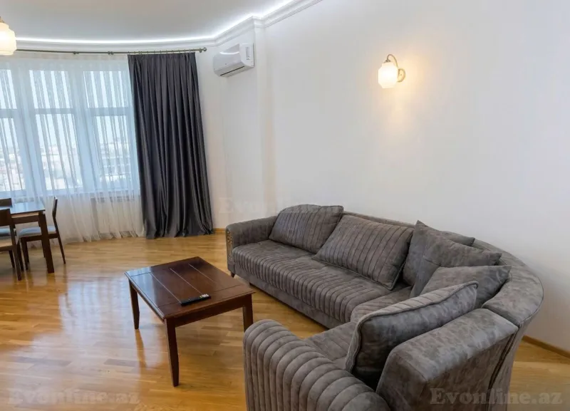 2 otaqlı Mənzil 119 m² Sahil m. Kirayə verilir