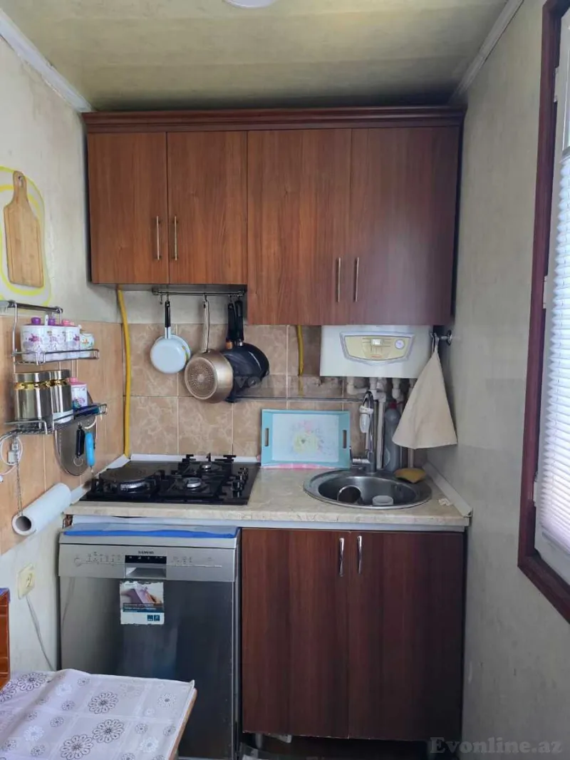 Satılır 3 otaqlı Mənzil Köhnə tikili 60 m² 20 Yanvar m. - şəkil 10