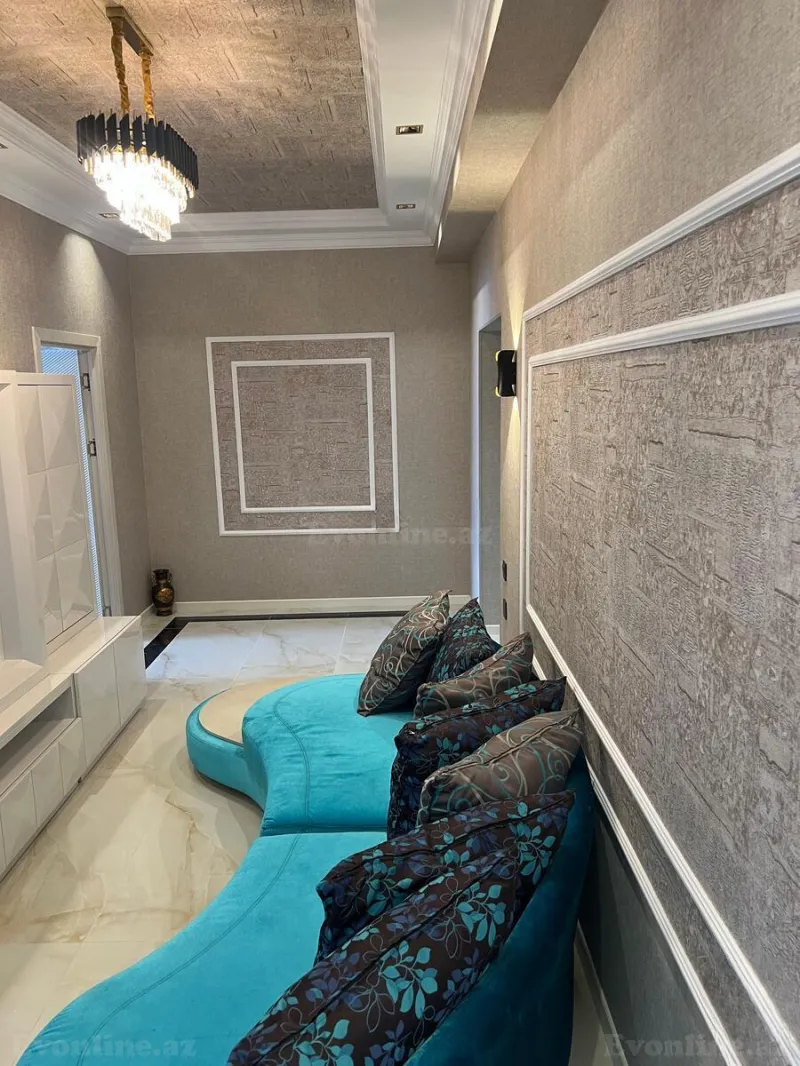 3 otaqlı Mənzil 85 m² 8 Noyabr m. Kirayə verilir