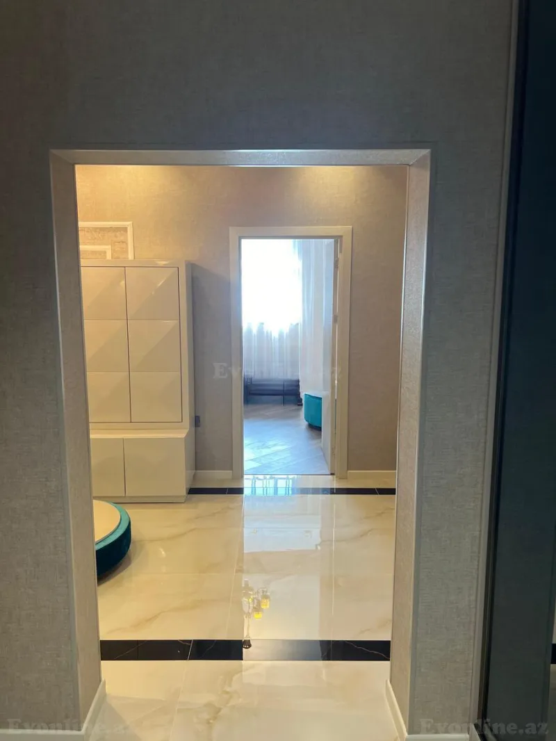 Kirayə verilir 3 otaqlı Mənzil Yeni tikili 85 m² 8 Noyabr m. - şəkil 10