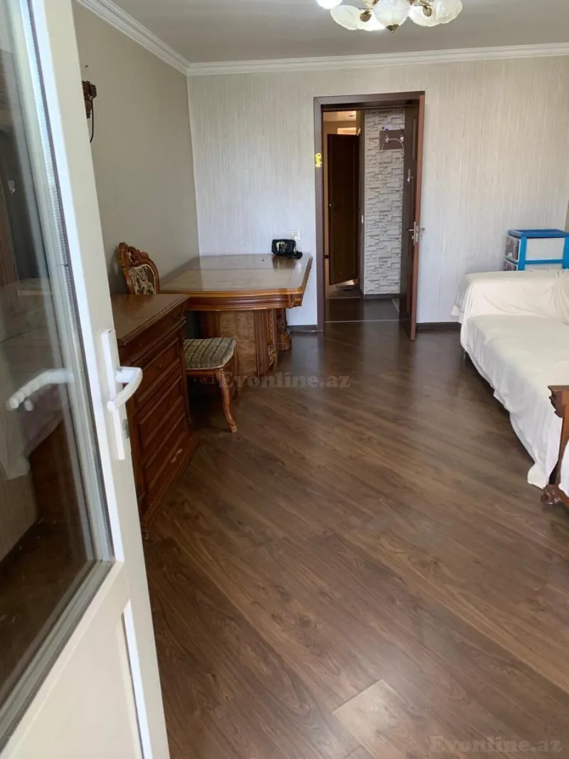 3 otaqlı Mənzil 80 m² Nəriman Nərimanov m. Kirayə verilir