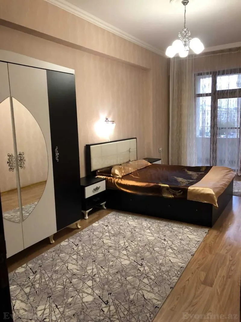 Kirayə verilir 3 otaqlı Mənzil Köhnə tikili 152 m² Nəriman Nərimanov m. - şəkil 2