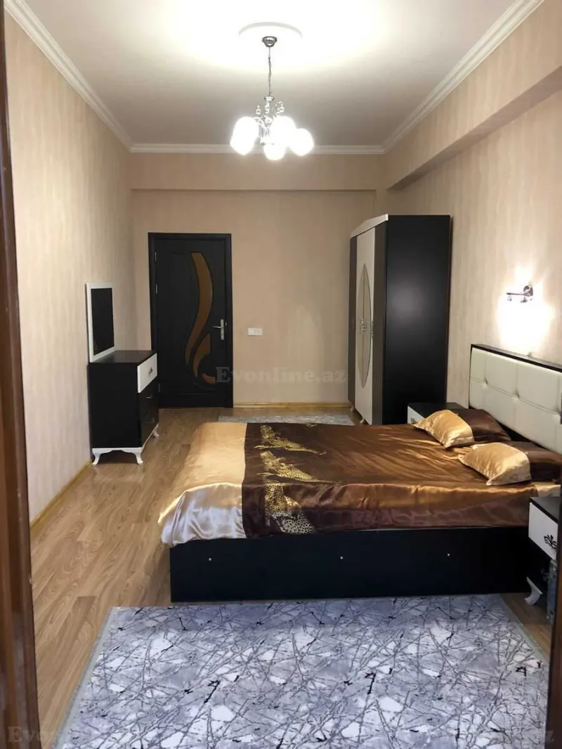 Kirayə verilir 3 otaqlı Mənzil Köhnə tikili 152 m² Nəriman Nərimanov m. - şəkil 3