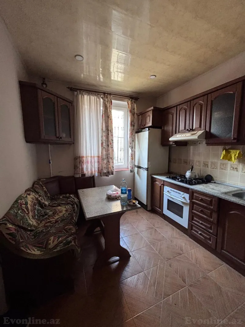 Kirayə verilir 3 otaqlı Mənzil Köhnə tikili 90 m² 28 May m. - şəkil 2