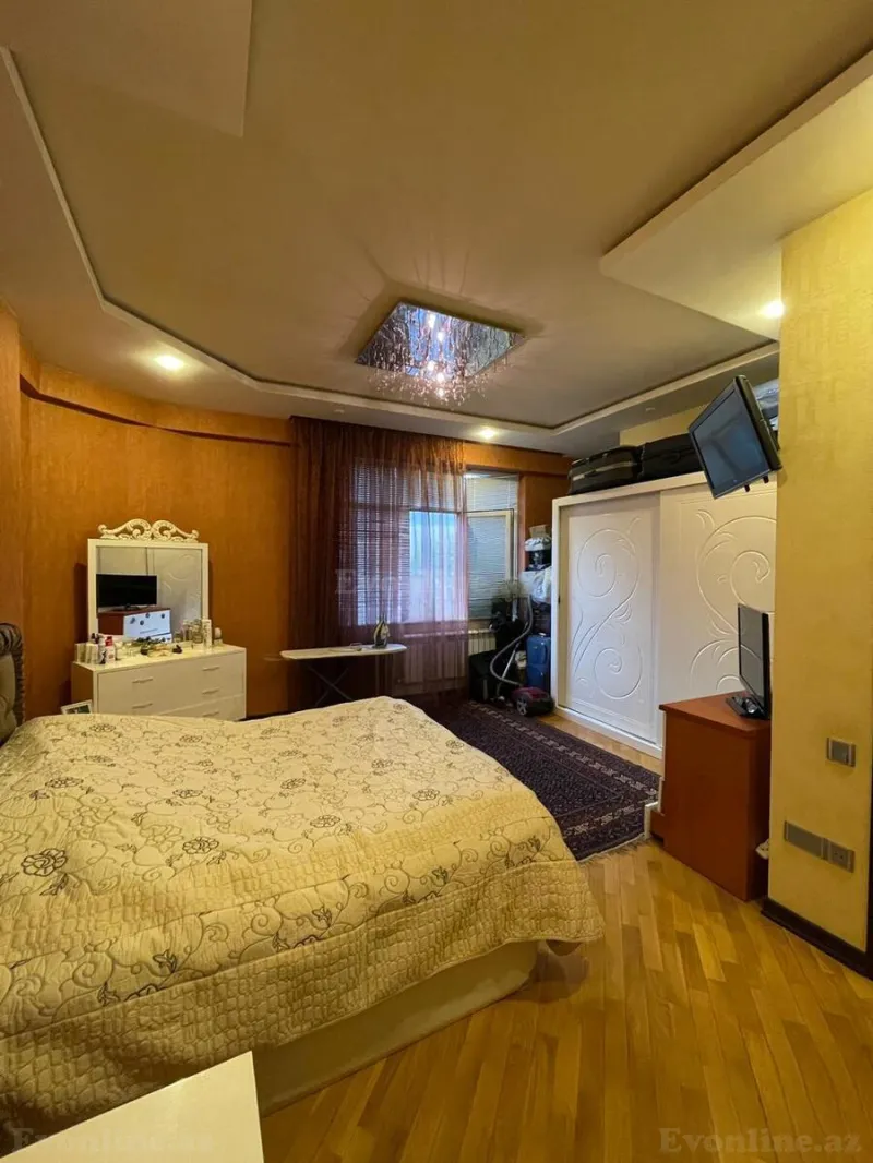 Satılır 4 otaqlı Mənzil Yeni tikili 200 m² Nəsimi r. - şəkil 9