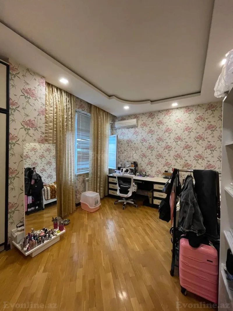 Satılır 4 otaqlı Mənzil Yeni tikili 200 m² Nəsimi r. - şəkil 13