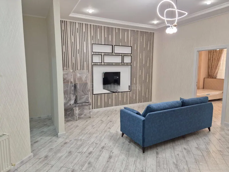 3 otaqlı Mənzil 100 m² Elmlər Akademiyası m. Kirayə verilir