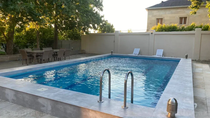 5 otaqlı Həyət evi 172 m² Novxanı Kirayə verilir