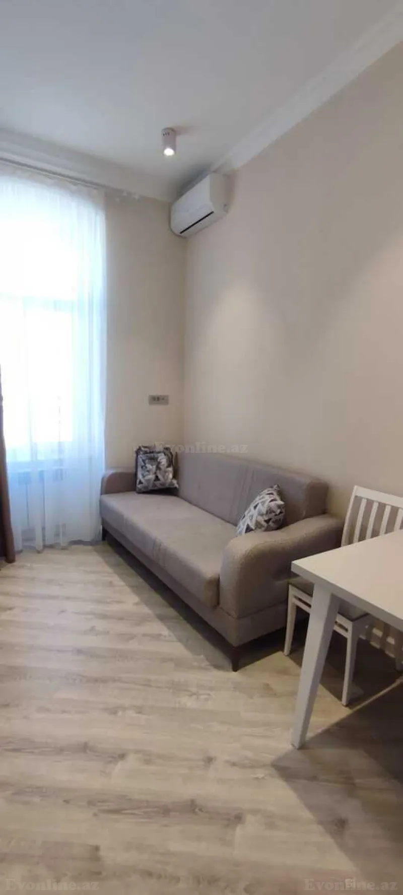 Kirayə verilir 1 otaqlı Mənzil Köhnə tikili 18 m² Səbail r. - şəkil 9