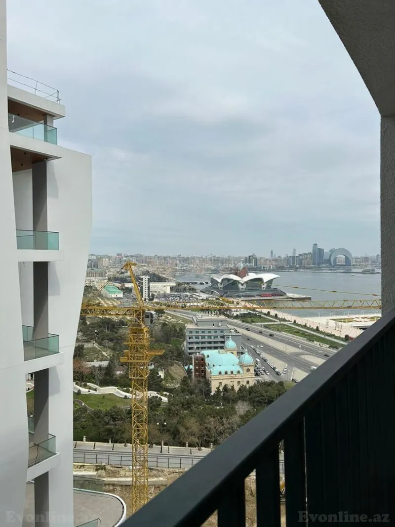 Satılır 3 otaqlı Mənzil Yeni tikili 150 m² Səbail r. - şəkil 17