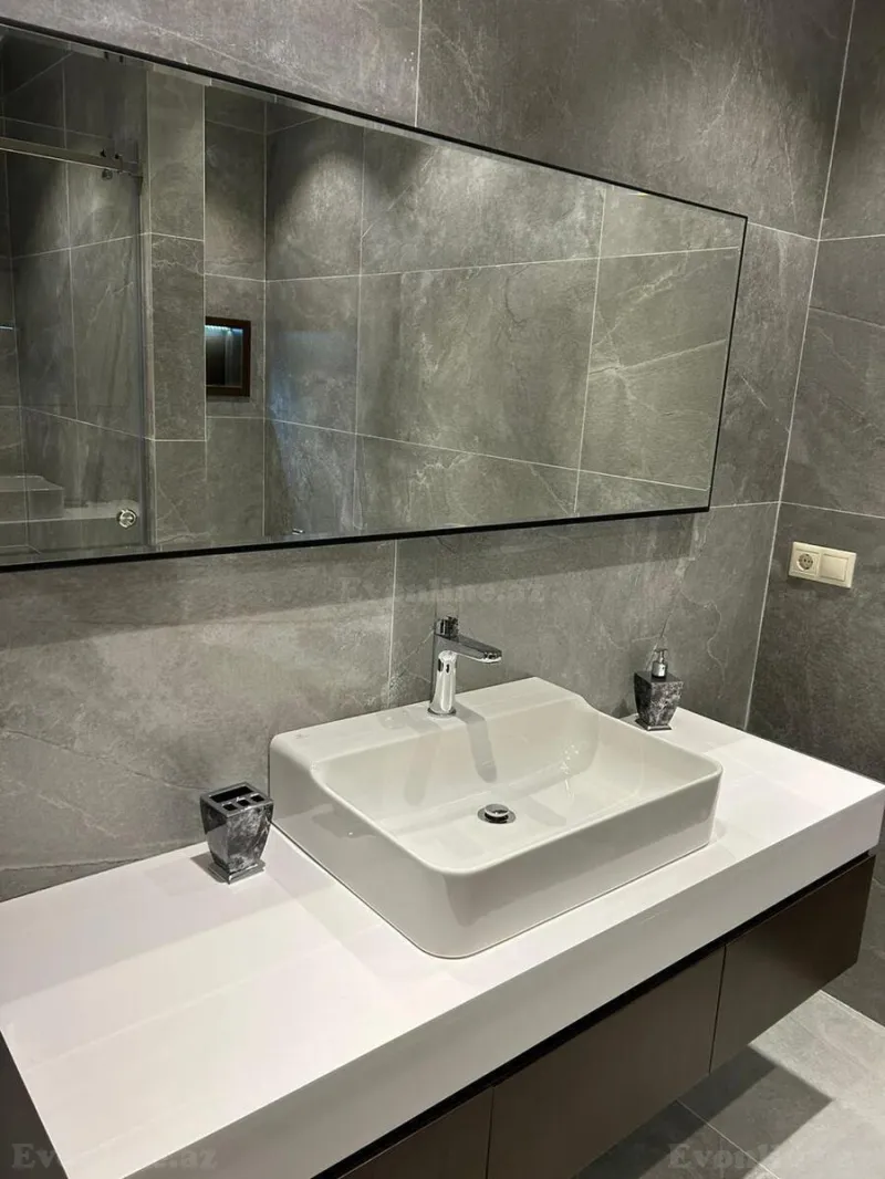 Satılır 3 otaqlı Mənzil Yeni tikili 150 m² Səbail r. - şəkil 22