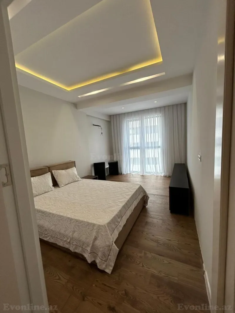 Satılır 3 otaqlı Mənzil Yeni tikili 150 m² Səbail r. - şəkil 23